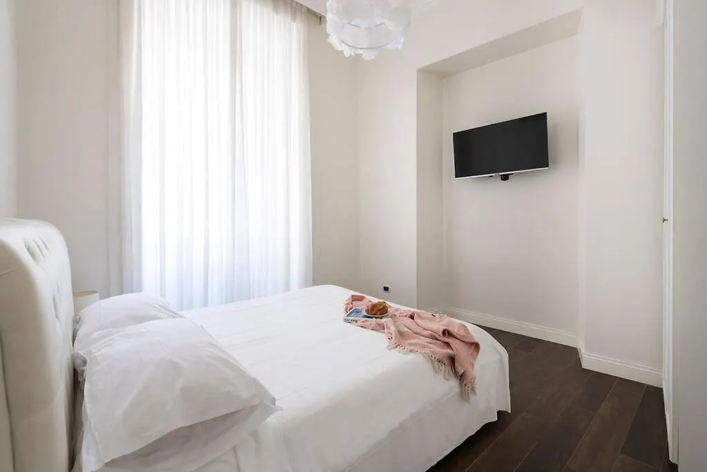 Luxury Blu Rome Apartment