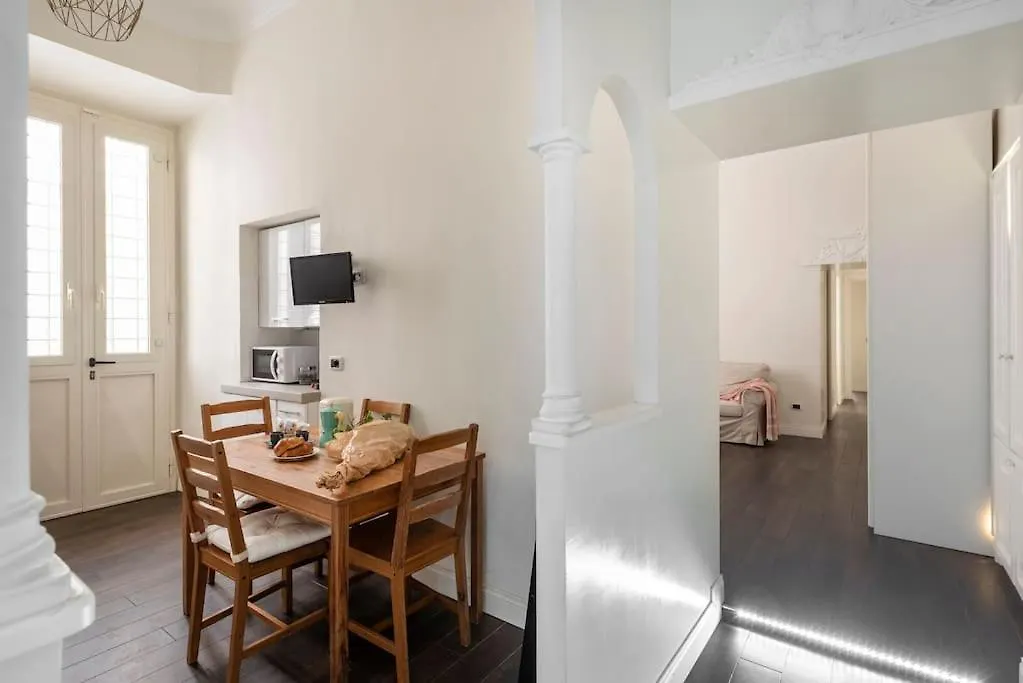 Luxury Blu Rome Apartment