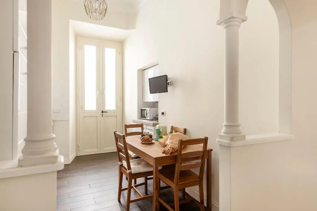 Luxury Blu Rome Apartment